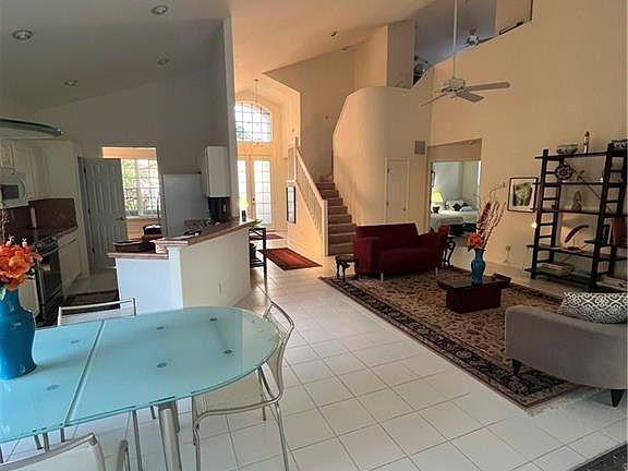 5th image of 8824 Ventura Way