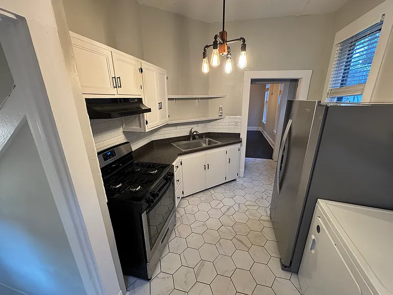 207 Chandler Ave — Photo 22