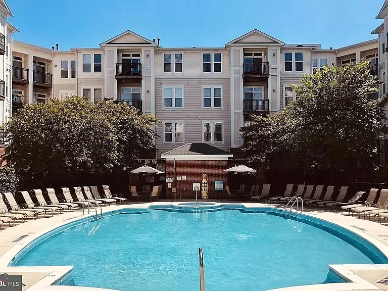 2655 Prosperity Ave #335 — Photo 4