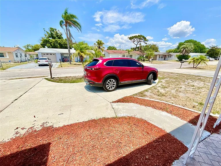 3054 Primrose Dr — Photo 10