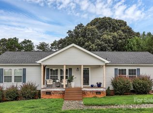 1054 Canada Dr, Dallas, NC 28034