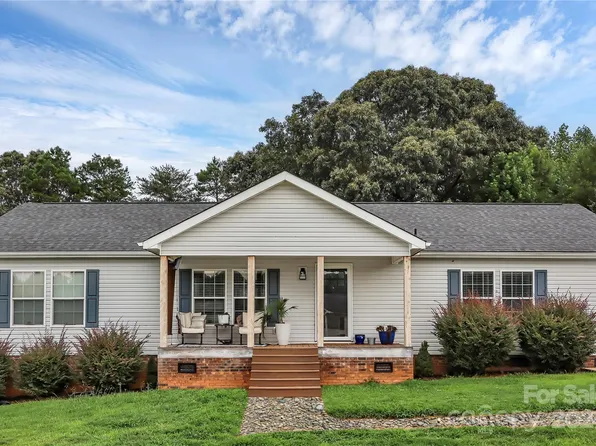 1054 Canada Dr, Dallas, NC 28034