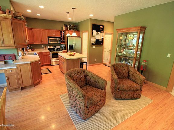 5th image of 1805 Aspen Dr