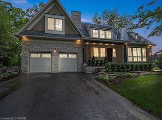 1322 Minaki Rd, Mississauga, ON L5G2X4