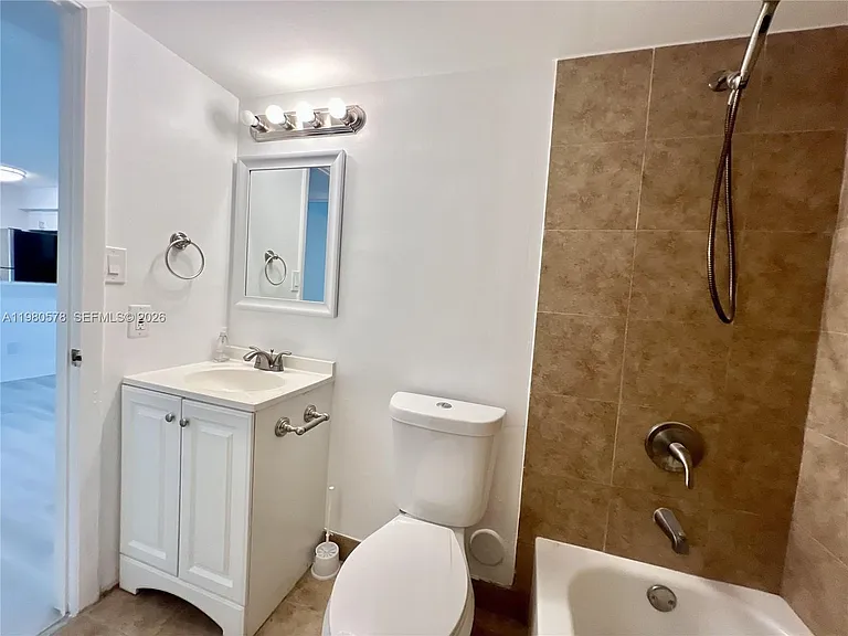 640 S Park Rd #12-4 — Photo 16