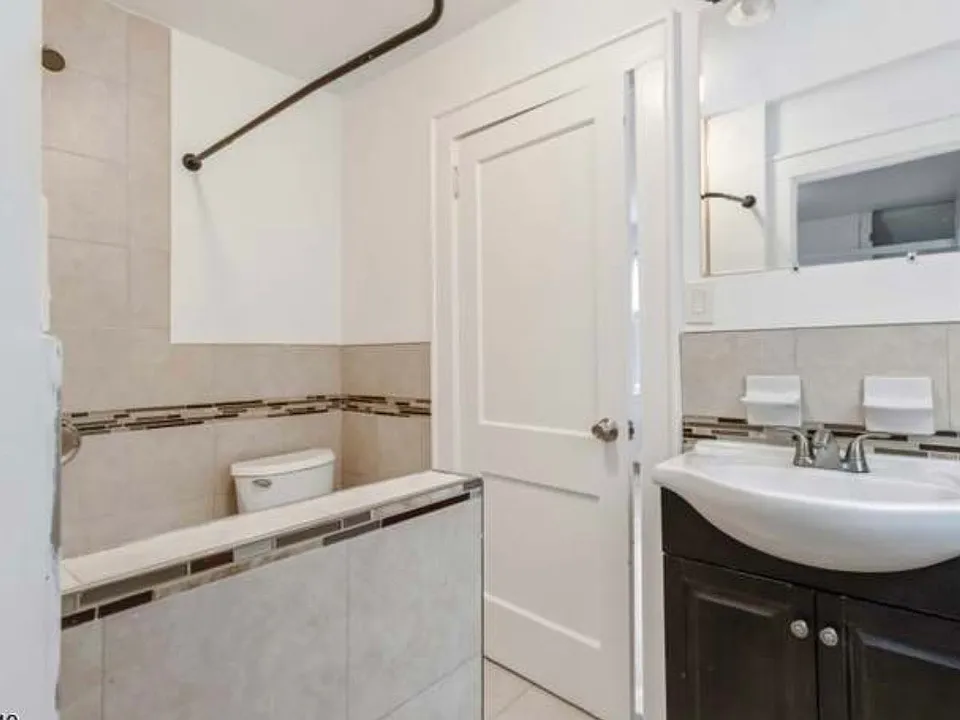 459 Norwood St #2