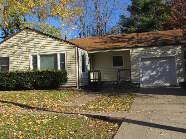 713 S 3rd St, Knoxville, IA 50138