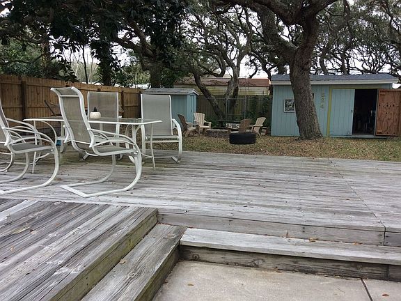 Large, enclosed, back yard