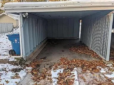 8720 Newhouse St — Photo 23