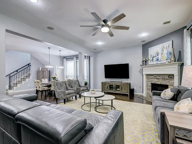 1735 Sylvia Springs Ln — Photo 16