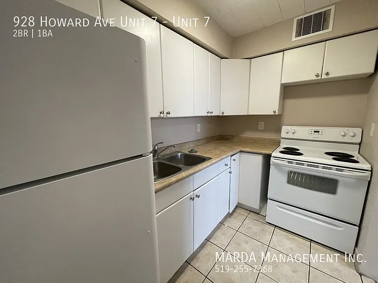 928 Howard Ave #7 — Photo 4