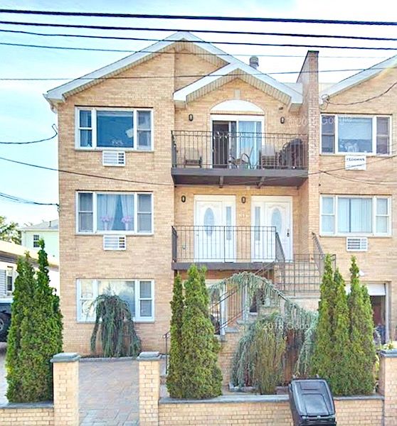 1st image of 816 Vincent Ave #2