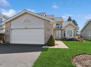 613 Rose Ln, Bartlett, IL