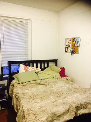Rented by Halvatzis Realty | media 1