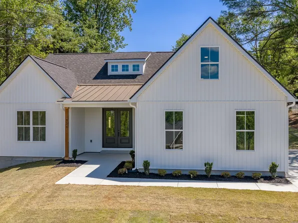 323 Wall St, Campobello, SC 29322