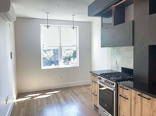 1st image of 1054 Dean St #4B