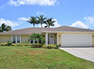 2927 SE Bella Rd, Port Saint Lucie, FL 34984