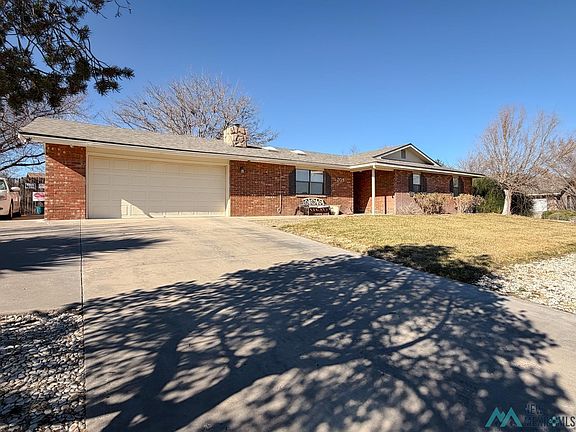 3rd image of 208 Tierra Berrenda Dr
