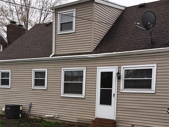 3rd image of 527 Graceway St