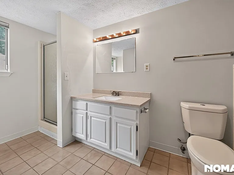 9 Voyagers Ln — Photo 28
