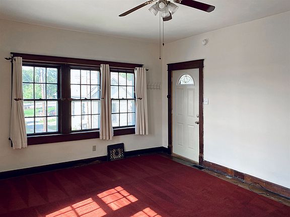 4th image of 314 E Smith Ave