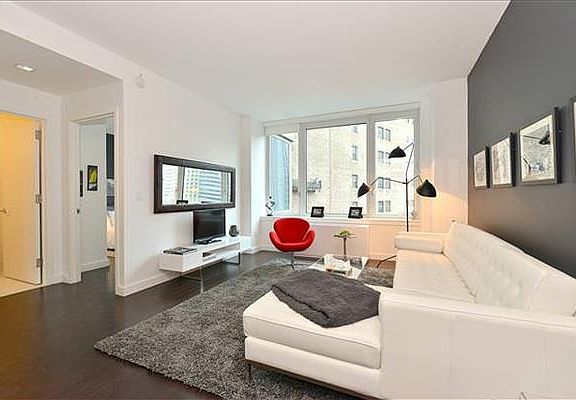 5th image of 113 Nassau St APT 14G