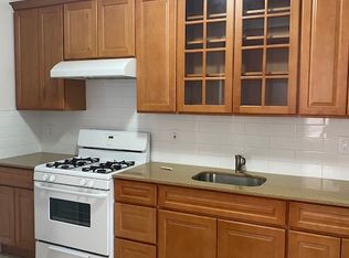 31-37 37th St #2, Astoria, NY 11103