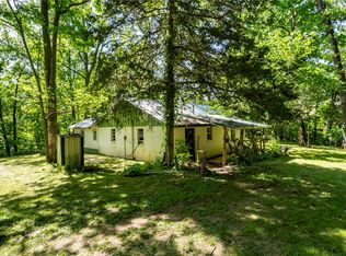 23659 W Highway 102, Maysville, AR 72736