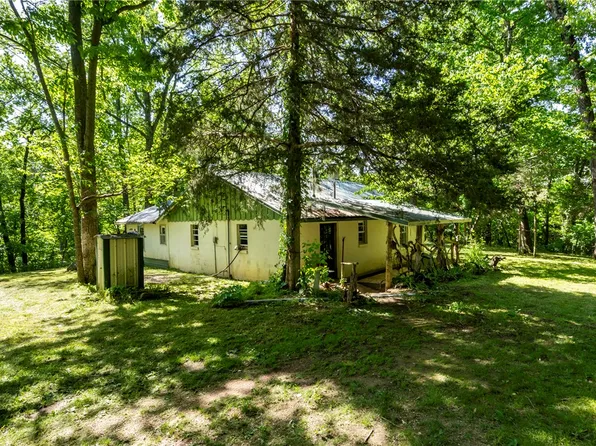 23659 W Highway 102, Maysville, AR 72736