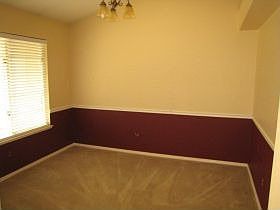 5th image of 1458 Oak Grove Dr