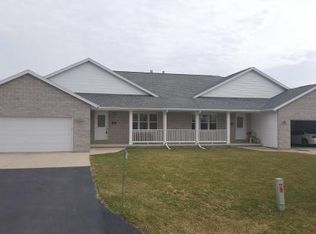 N2110 North Rd, Hortonville, WI 54944