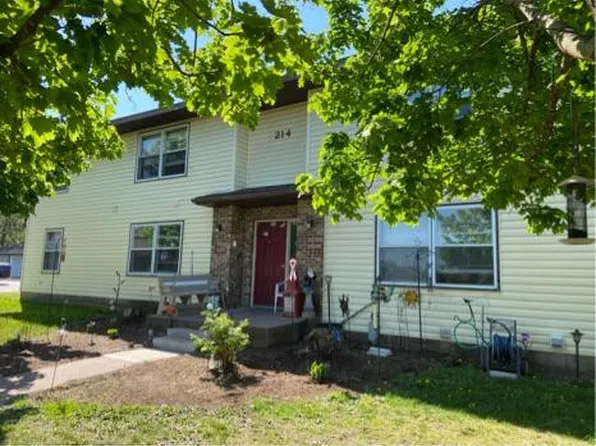 214 Bowman Ln, Menomonie, WI 54751