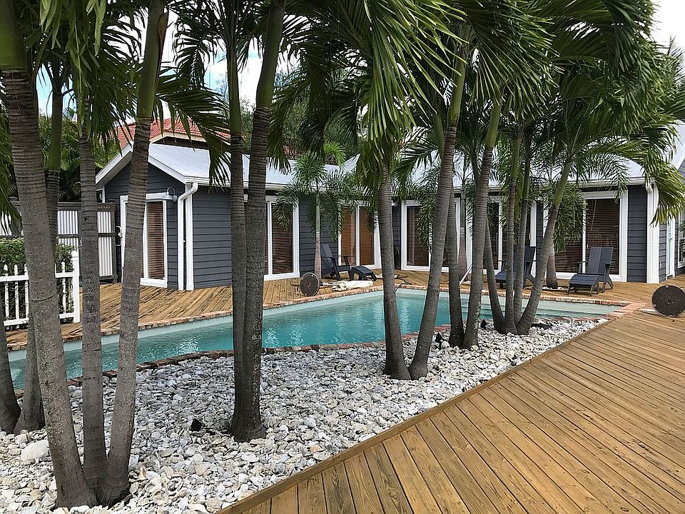 2nd image of 660 Dream Island Rd