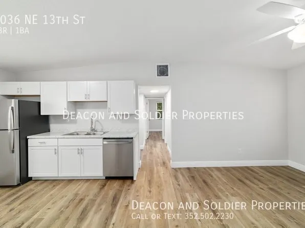 1036 NE 13th St, Ocala, FL 34470
