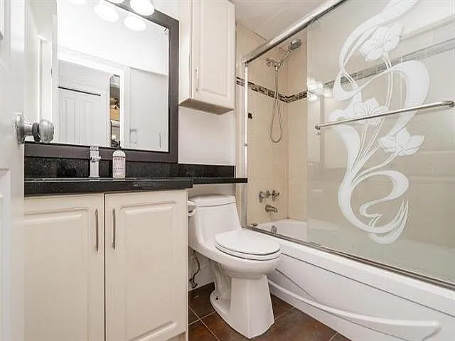 1850 Southmere Cres E #8 — Photo 17