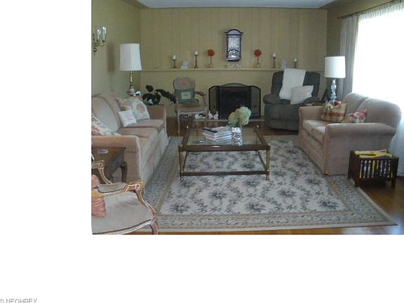 5th image of 42583 Grandview Dr
