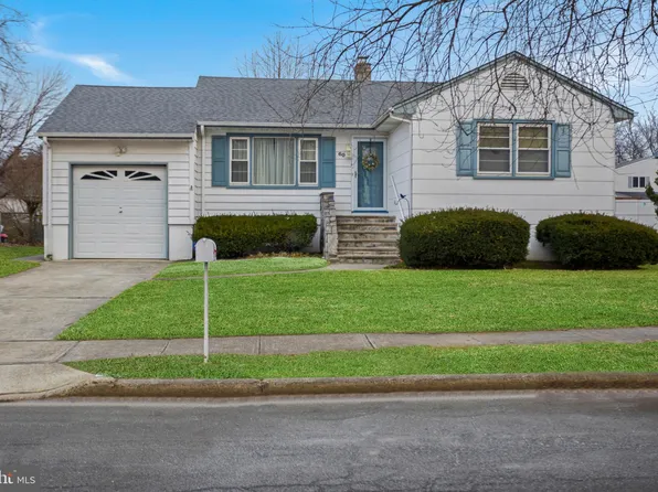 60 Goldey Ave, Hamilton, NJ 08610