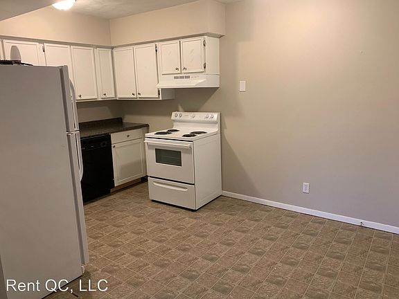 4th image of 4421 53rd St APT 5