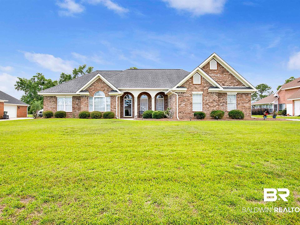 1st image of 9345 Clubhouse Dr