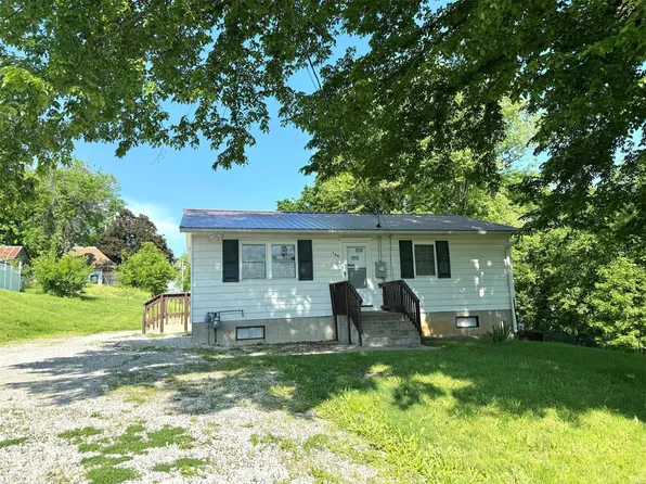 104 S 3rd St, La Grange, MO 63448