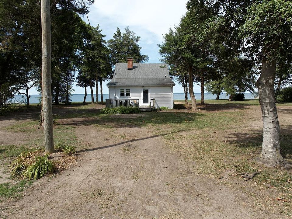 1st image of 27 Cabin Rd