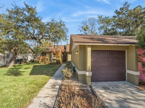 12141 Walden Woods Dr, Orlando, FL 32826