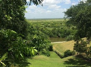 13703 River Forest Dr, Corpus Christi, TX 78410