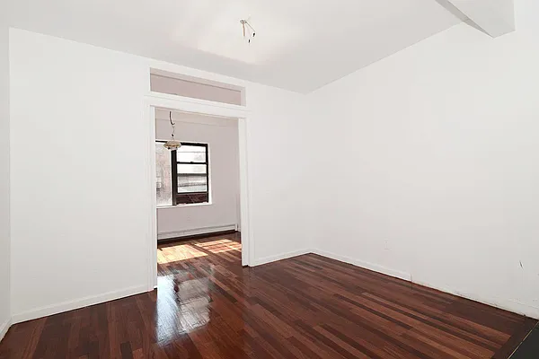 Rented by J Misrahi Realty Corp | media 4