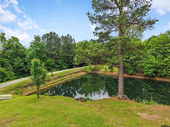 5th image of 225 Private Road 3084