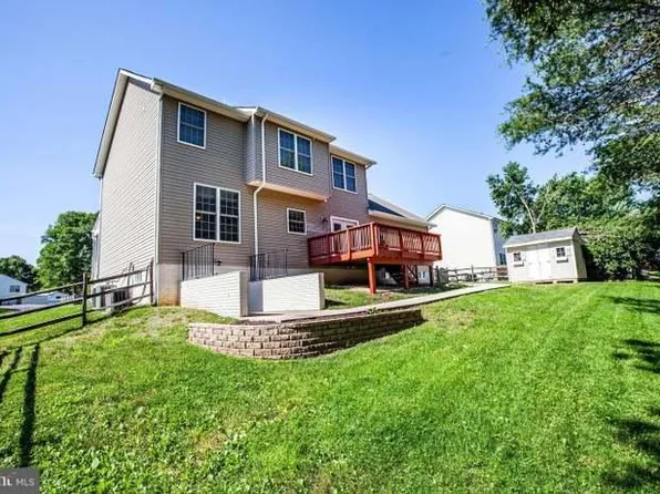 5 Brown Cir, Fredericksburg, VA 22405