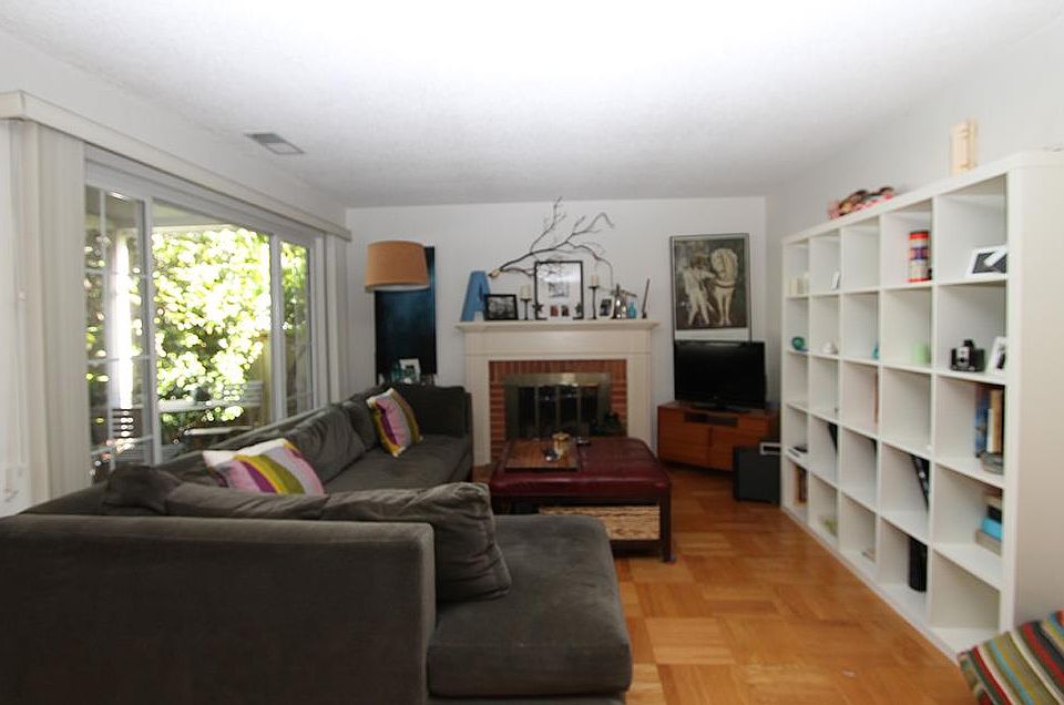 2nd image of 1703 Belmont Ave