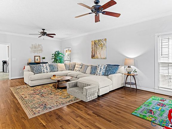 5th image of 7254 Azalea Dr