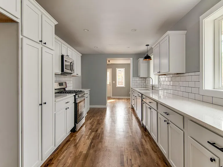 4139 Lloyd St — Photo 11