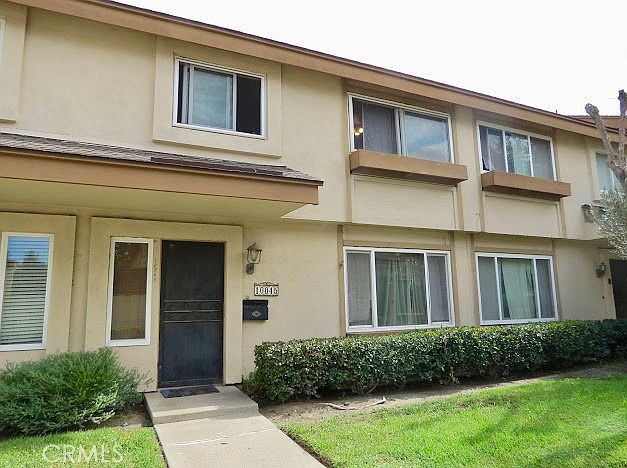 1st image of 10045 Karmont Ave